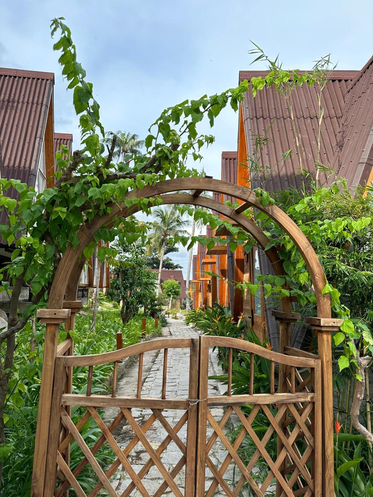 Fly Up Resort Lai Son Esterno foto